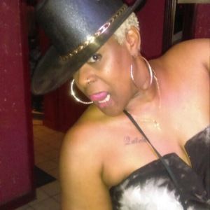 Meet your Posher, Antoinette